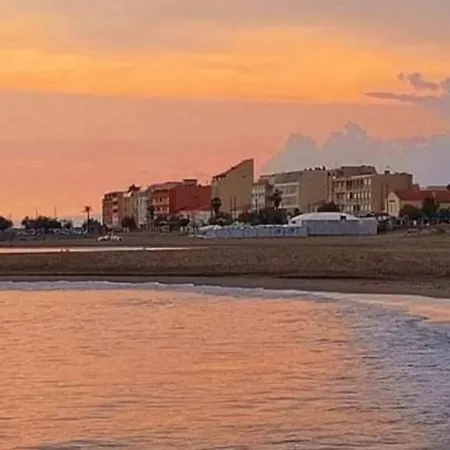 Villa A 10 Mn De La Plage 8 Pers 4 Ch Clim Grande Piscine Jacuzzi Au Grau D'agde